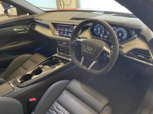Audi RS e-tron GT quattro - Image 8