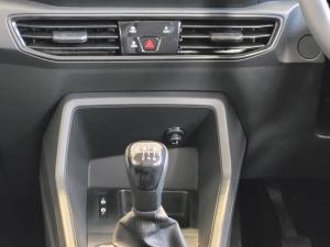 Volkswagen Caddy 1.6 - Image 17