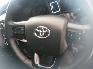 Toyota Hilux 2.8GD-6 double cab Legend auto - Image 17