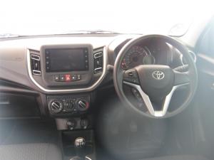 Toyota Vitz 1.0 XR manual - Image 10