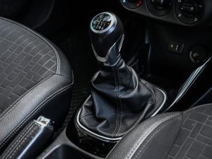 Opel Corsa 1.0T Cosmo - Image 14