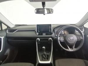 Toyota RAV4 2.0 GX - Image 6