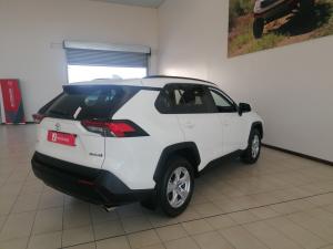 Toyota RAV4 2.0 GX - Image 2