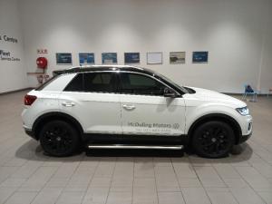 Volkswagen T-Roc 2.0TSI 140kW 4Motion Design - Image 8