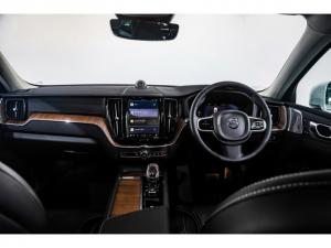 Volvo XC60 T8 Recharge AWD Ultimate Bright - Image 12
