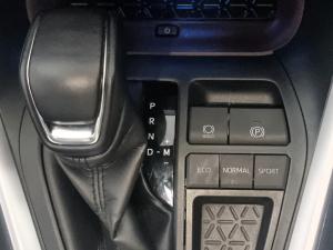Toyota RAV4 2.0 VX - Image 8