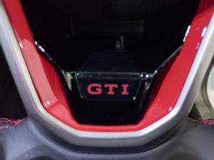 Volkswagen Golf GTI - Image 11