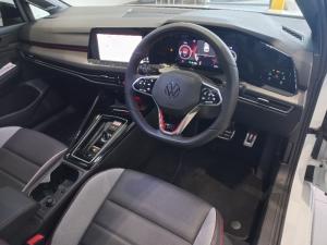 Volkswagen Golf GTI - Image 17