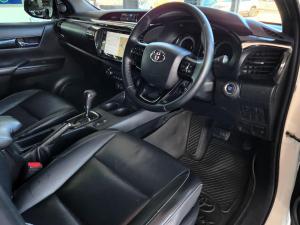 Toyota Hilux 4.0 V6 double cab 4x4 Legend 50 - Image 11