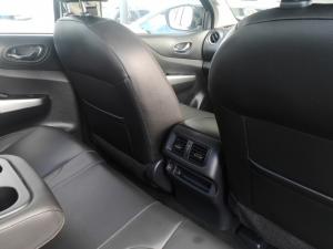 Nissan Navara 2.5DDTi double cab LE auto - Image 9