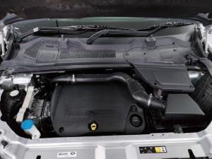 Land Rover Discovery Sport HSE SD4 - Image 17