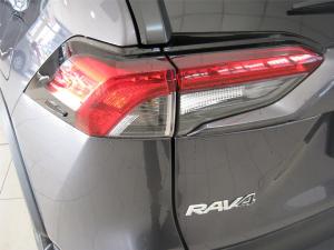 Toyota RAV4 2.0 GX-R AWD - Image 11