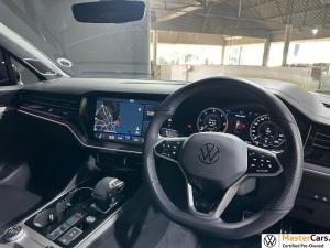 Volkswagen Touareg 3.0 TDI V6 Executive - Image 6