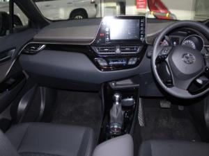 Toyota C-HR 1.2T Luxury CVT - Image 5