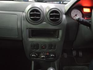 Nissan NP200 1.6i safety pack (aircon) - Image 8