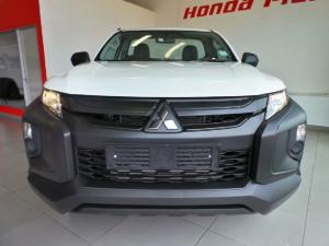 Mitsubishi Triton 2.4DI-D single cab GL - Image 2