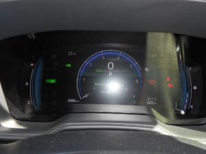 Toyota Corolla hatch 1.8 Hybrid XS - Image 13
