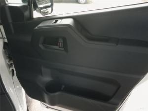 Toyota Quantum 2.8 SLWB panel van - Image 18