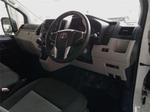 Toyota Quantum 2.8 SLWB panel van - Image 21