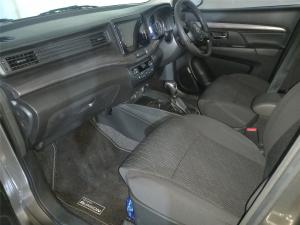 Toyota Rumion 1.5 TX auto - Image 5