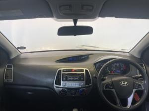 Hyundai i20 1.4 Fluid - Image 8