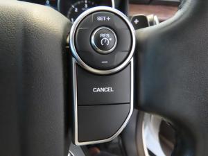 Land Rover Discovery HSE Td6 - Image 14