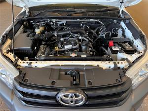 Toyota Hilux 2.0 single cab S (aircon) - Image 11