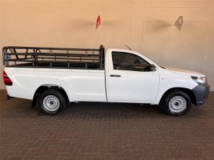 Toyota Hilux 2.0 single cab S (aircon) - Image 3