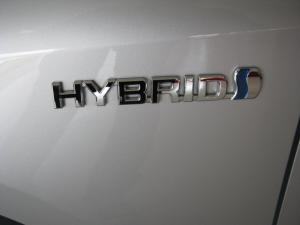 Toyota Corolla hatch 1.8 Hybrid XS - Image 12
