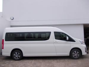 Toyota Quantum 2.8 SLWB bus 14-seater GL - Image 3