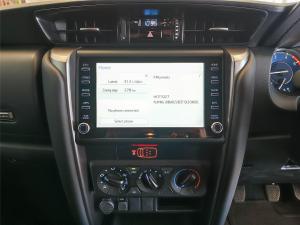 Toyota Fortuner 2.4GD-6 manual - Image 15