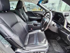 Lexus ES 250 EX - Image 6