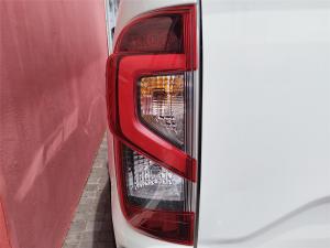 Nissan Navara 2.5DDTi double cab LE 4x4 auto - Image 9