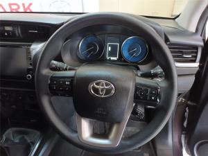 Toyota Fortuner 2.4GD-6 manual - Image 18
