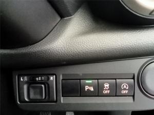Toyota Vitz 1.0 XR manual - Image 15
