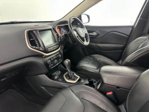 Jeep Cherokee 3.2 Limited AWD automatic - Image 12