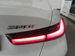 BMW 3 Series 320i M Sport - Image 8