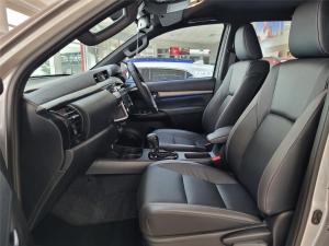 Toyota Hilux 2.8GD-6 double cab Legend RS auto - Image 5