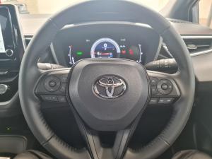 Toyota Corolla 1.8 Hybrid XR - Image 10