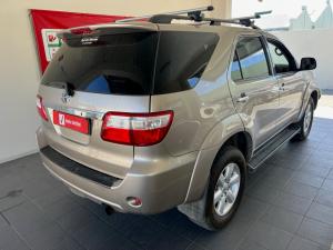 Toyota Fortuner 3.0D-4D auto - Image 2