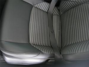 Toyota Corolla 2.0 XR - Image 11