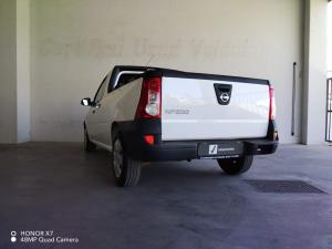 Nissan NP200 1.6i safety pack (aircon) - Image 8
