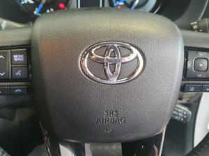 Toyota Hilux 2.8GD-6 Xtra cab Legend - Image 8