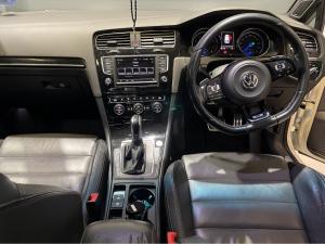 Volkswagen Golf R auto - Image 14