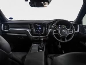Volvo XC60 D4 AWD Momentum - Image 12