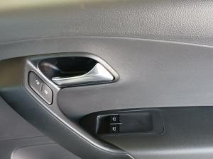 Volkswagen Polo Vivo hatch 1.4 Trendline - Image 15