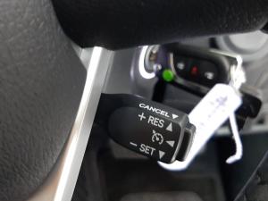 Toyota Hilux 2.8GD-6 double cab Raider auto - Image 15