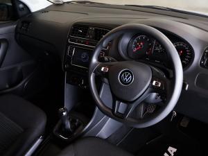 Volkswagen Polo Vivo hatch 1.4 Comfortline - Image 13