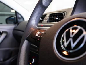 Volkswagen Polo Vivo hatch 1.4 Comfortline - Image 16