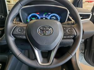 Toyota Corolla hatch 1.8 Hybrid XR - Image 9